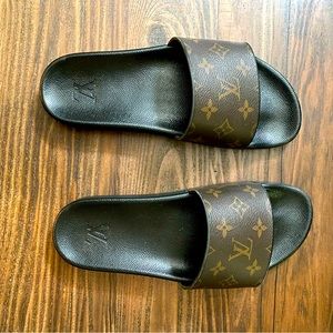 Louis Vuitton Waterfront Mule Slides